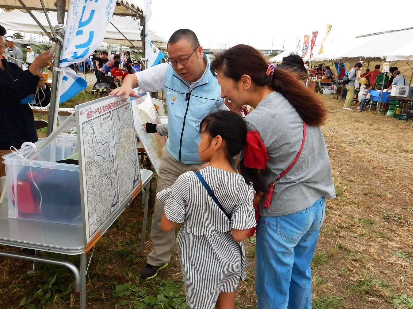 猪名川周辺の歴史文化を紹介する原口ﾚﾝｼﾞｬｰ