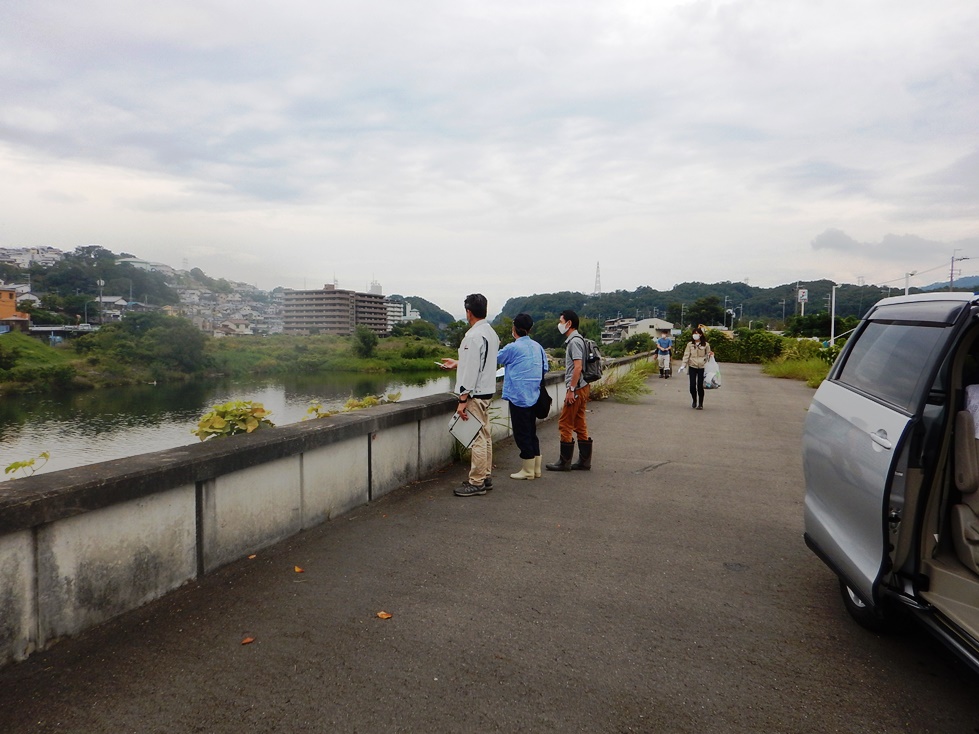 古江浄水場付近の猪名川