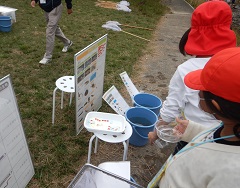 捕獲した生き物で水質判定