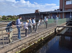 汚水処理施設の見学