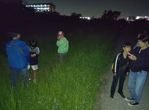 佐藤レンジャーの案内で観察